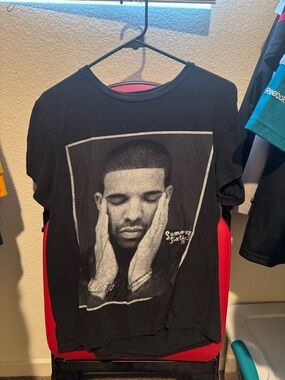 Drake Summer 16 tour shirt (see flaws)